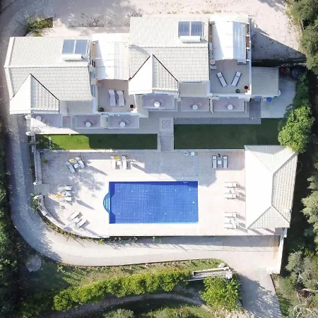 شقة Spileo House Penthouse With Jacuzzi